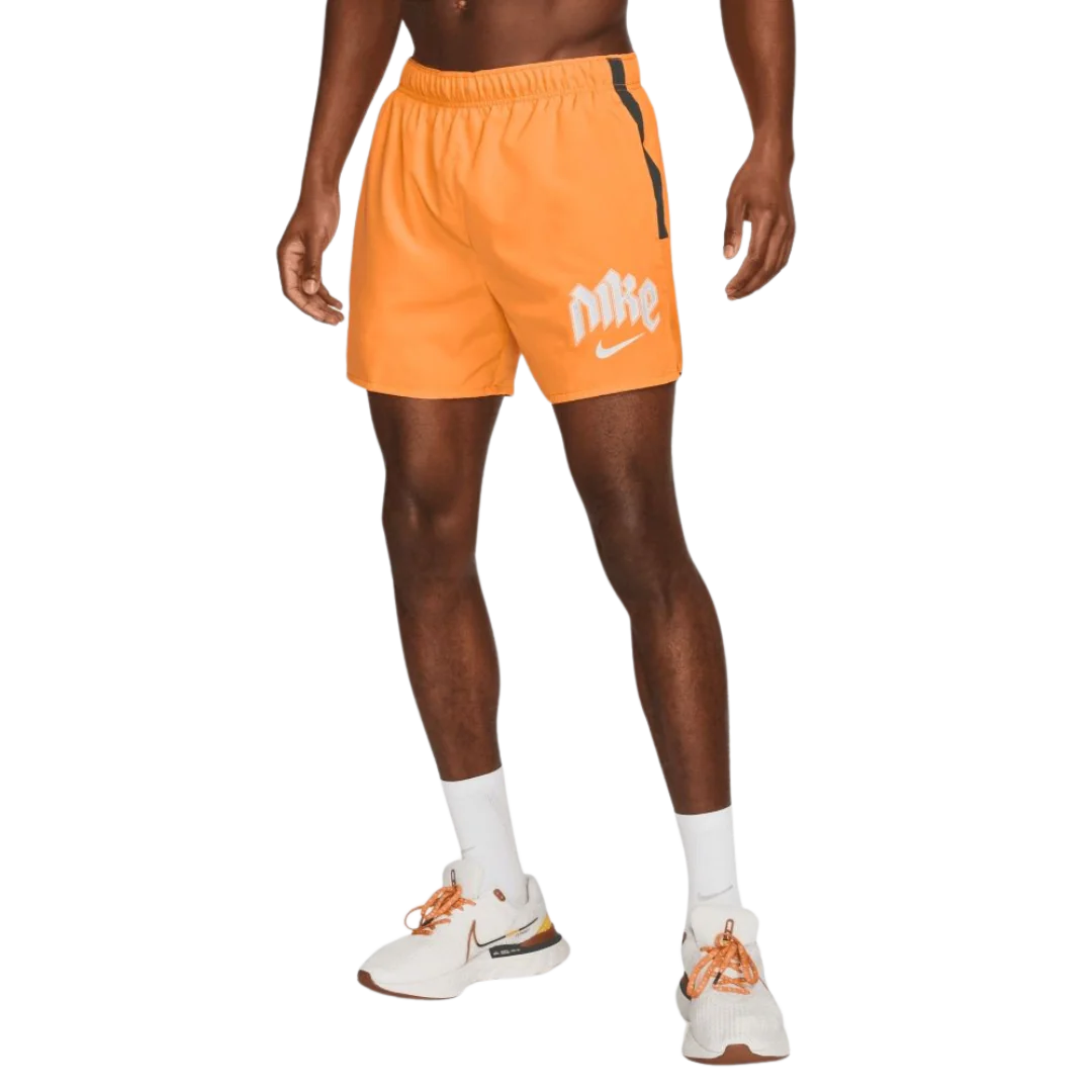NIKE CHALLENGER 13CM RUN DIVISION SHORTS 'VIVID ORANGE'