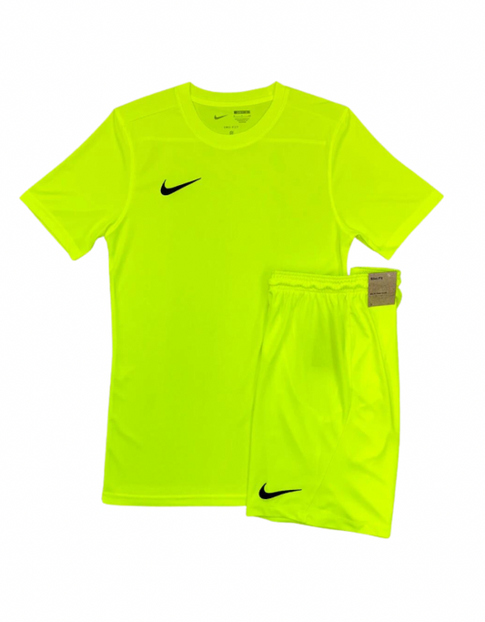 Nike - Essential Dri-FIT T Shirt & Shorts Set - Volt