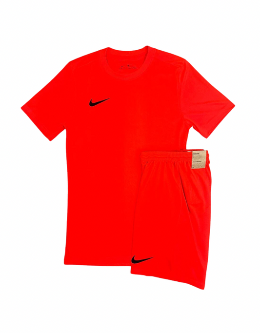 Nike - Essential Dri-FIT T Shirt & Shorts Set - Red